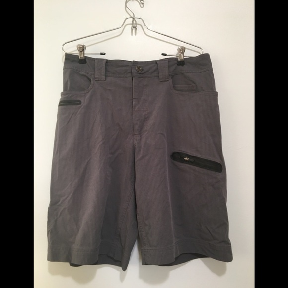 Lululemon Cadence Short? - Picture 12 of 15